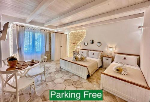 Godano Rooms