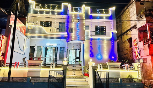 Gokul hotel