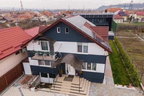 Gold Residence