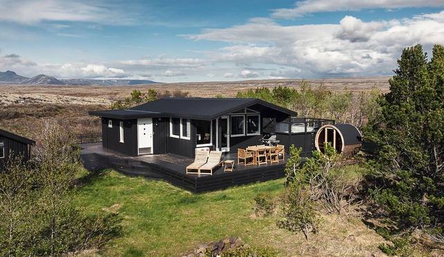 Golden Circle Thingvellir Lake Cabin Hot Tub/Sauna
