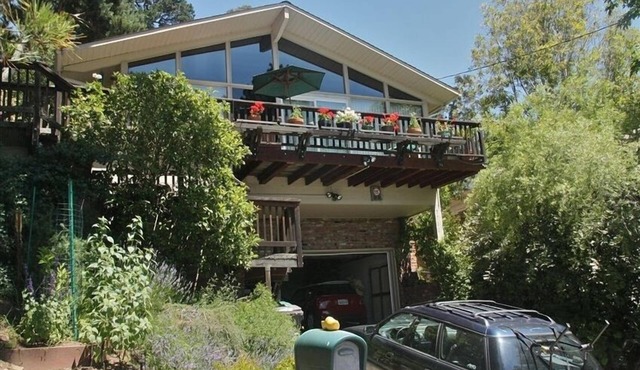 Golden Gate Bridge View from Light, Bright Oakland Hills/Montclair Home