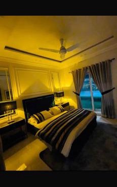 Golden Hour Suites