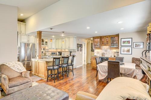 Golf Course & Mtn Views: Avon Gem w/Gas Grill!