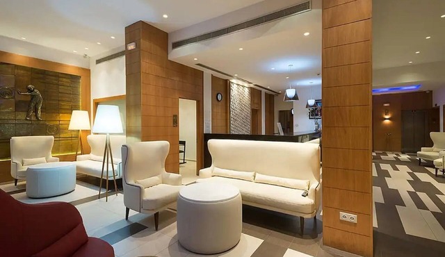 Golf Royal Hotel