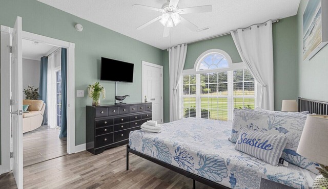 Golf View - Pool - Full Kitchen - King Bed
