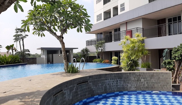Good And Homey 2Br At Parkland Avenue Apartment