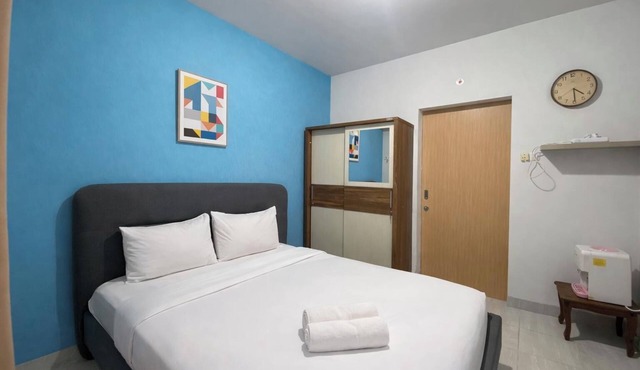 Good And Practical Studio Room At Apartment The Alton