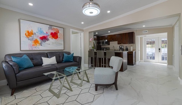 Gorgeous 2BR/2BA Accessible Home Located Close To Many Tampa Attractions!
