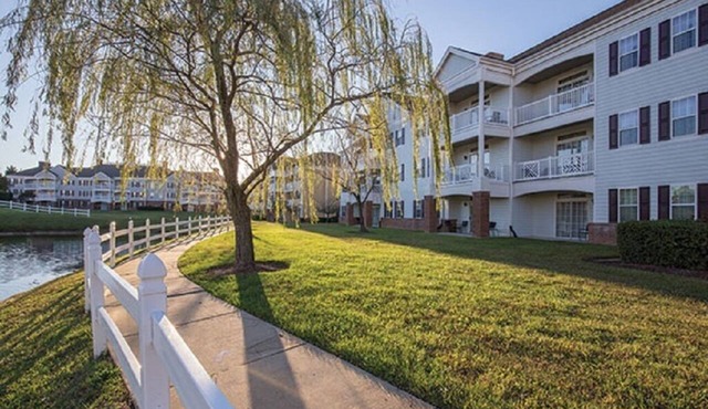 Gorgeous 4 bedroom sleeps 16 Governors Green Williamsburg