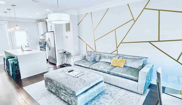 Gorgeous 4-Level House with Private Parking in Serene Washington Neighborhood
