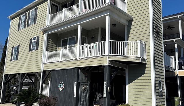 Gorgeous 5 bdrm OCEAN LAKES FAMILY CAMPGROUND MH137C