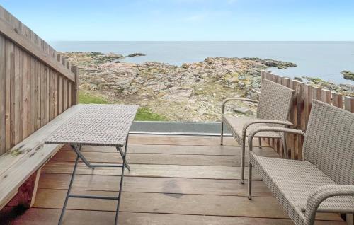 Gorgeous Apartment In Allinge With Wifi