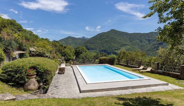 Gorgeous apartment in Comano -MS-