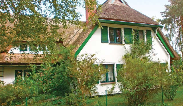 Gorgeous apartment in Prerow with WiFi