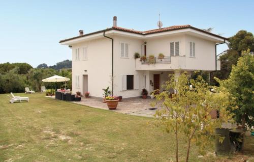 Gorgeous Apartment In Collesalvetti With Wifi
