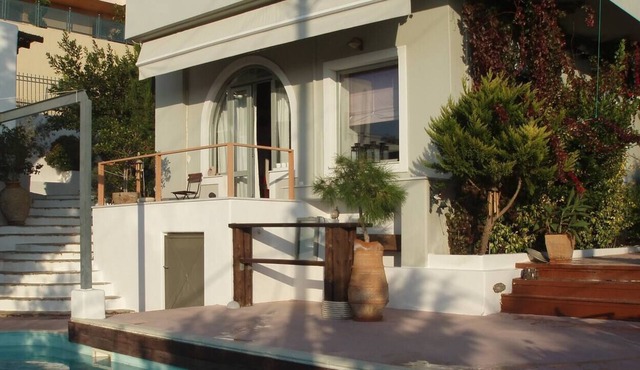 Gorgeous APT POOL Anavissos (sleeps 4)!