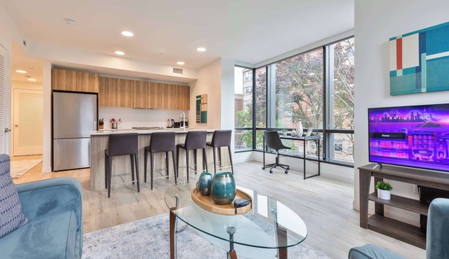 Gorgeous Apt with Kitchen with Sky Terrace