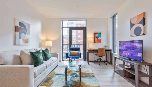 Gorgeous Apt with Kitchen and Sky Terrace