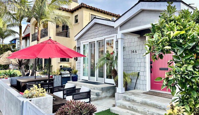 Gorgeous Belmont Beach house two blocks to the beach!