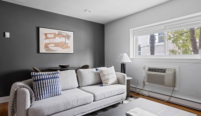 Gorgeous Brighton 1BR nr Sutherland Rd Green Line, by Blueground