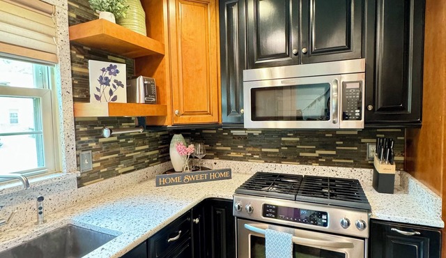 Gorgeous & Conveniently Located Townhome by Hoover/Vestavia 15 mins to downtown