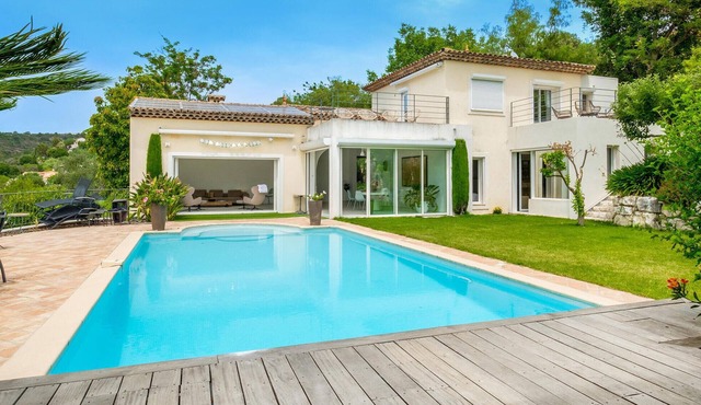 Gorgeous home in Biot