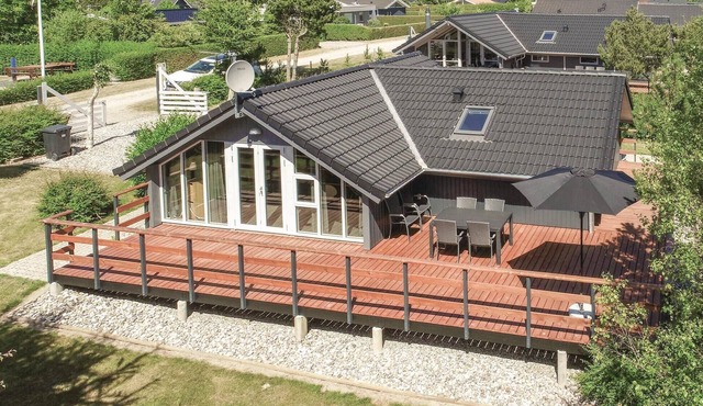 Gorgeous home in Bogense with WiFi