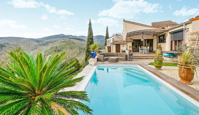 Gorgeous home in Cendras