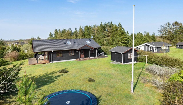 Gorgeous home in Ejstrupholm with WiFi
