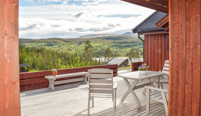 Gorgeous home in Flesberg with WiFi