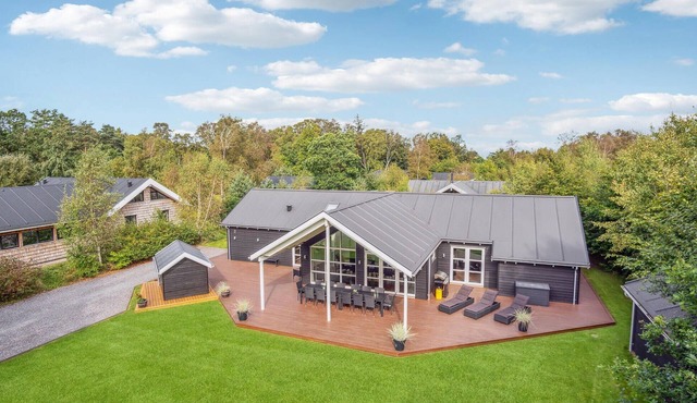 Gorgeous home in Grenaa with sauna