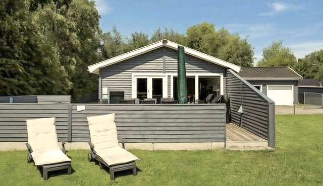 Gorgeous home in Grevinge with WiFi