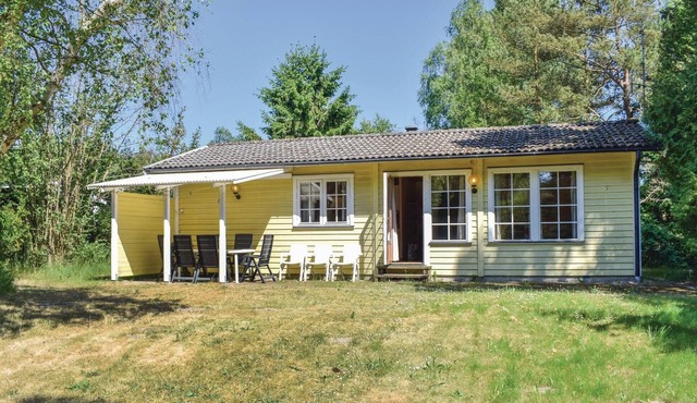 Gorgeous home in Löderup with WiFi