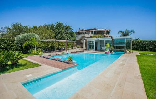 Gorgeous Home In Rosolini