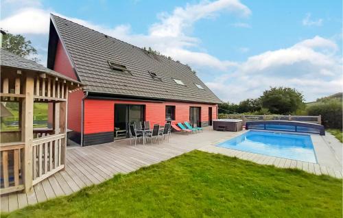 Gorgeous Home In Saint-Denoeux With Sauna