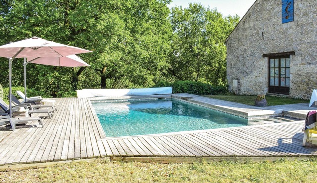 Gorgeous home in Sembas with swimming pool