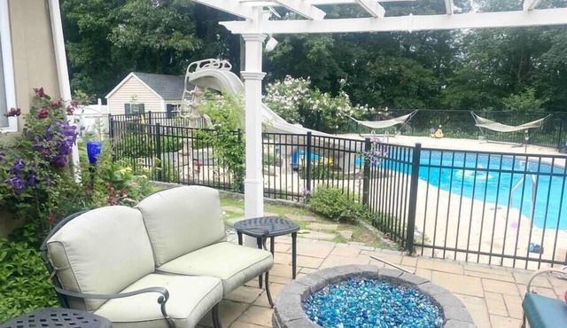 🔥 Gorgeous Home with HOT TUB, GYM and Pool ⛲