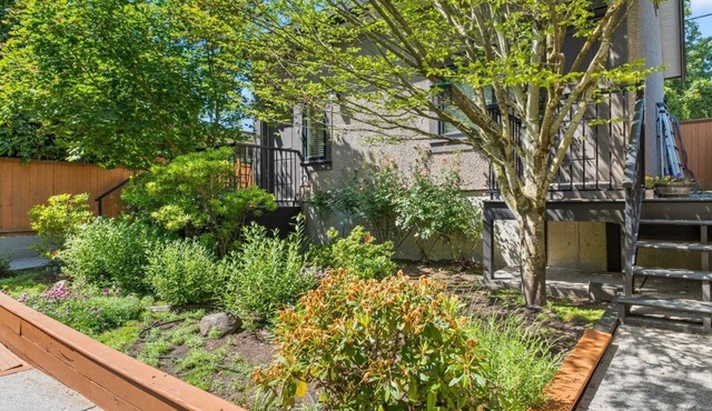 Gorgeous luxury 7 bedroom property (2 suites together as one rental)