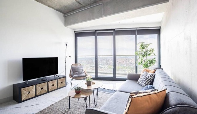 Gorgeous Modern 1BD Condo Views w PoolGym! #255
