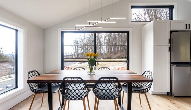 Gorgeous Modern Ranch in the Hudson Valley NY close to Rail Trail