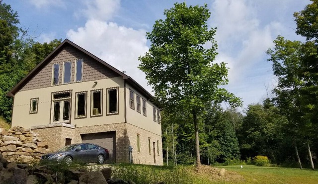 Gorgeous Mountain Home 1 Min from Lake