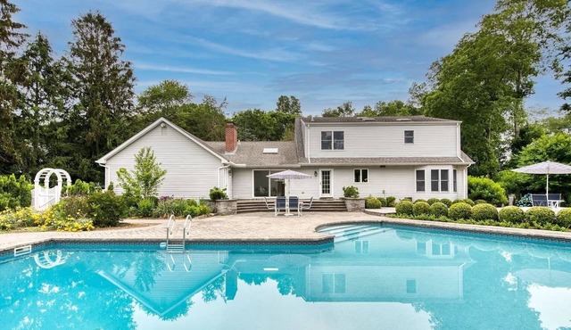 Gorgeous Newly Renovated North Fork Estate w/pool