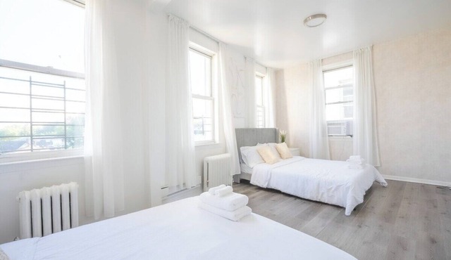Gorgeous NYC Home - Prime Location + Easy Parking!