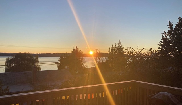 Gorgeous Ocean View: West Coast Modern One Bedroom House.