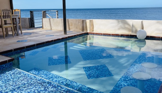 Gorgeous Oceanfront Villa La Solana I & II w/Pool