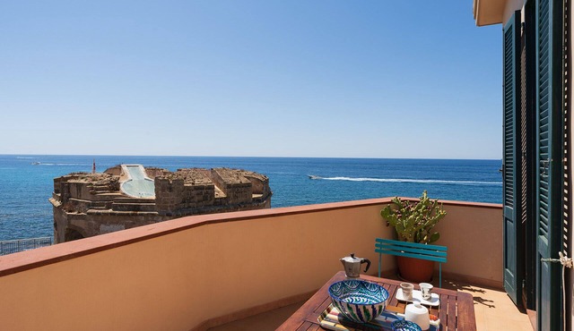 Gorgeous terrace on the gulf of Alghero