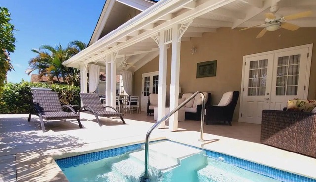 Gorgeous Three Bedroom in Secluded Area
