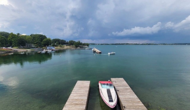 Gorgeous Waterfront Cottage on the St. Lawrence River