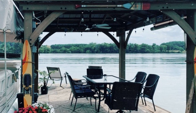 Gorgeous Waterfront -Non Smoking -Private Basement Suite