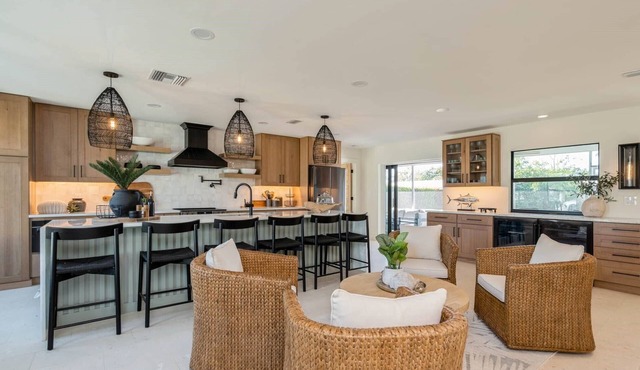 GORGEOUS WATERFRONT RANCH in BEAUTIFUL ISLES OF CAPRI!